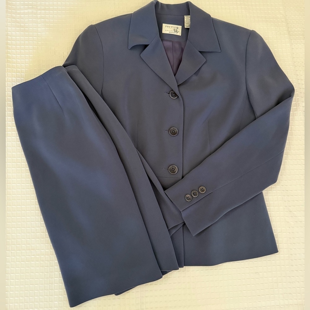 Vintage Women’s Navy Tailored Blazer Jacket and skirt